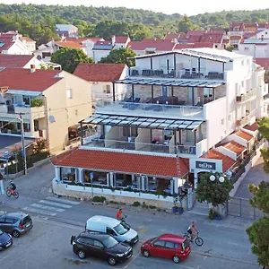 Otel Delfin