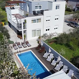 Dragic - Anex Guest house