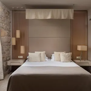 Otel Art Kalelarga