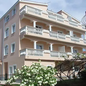 Rooms&apartments Ana Zadar